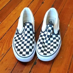 VANS checkered pattern